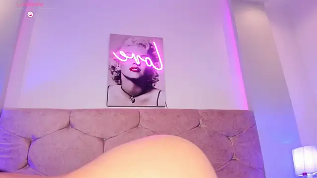 Cameliaa Smiith online show from 14, 12, 2024