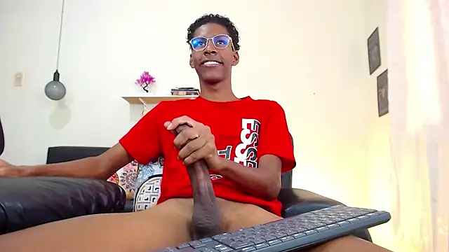Snapshot of maiki18_ chatting on 22, 1, 2025 maiki18 online show from 22, 1, 2025