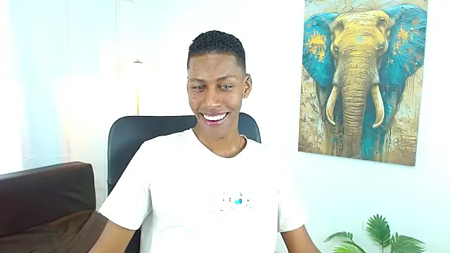 maiki18  online show from 22, 12, 2025