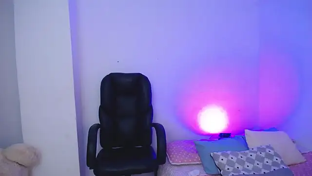 keelly richaardson1 online show from 7, 3, 2025