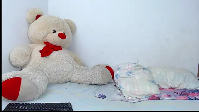 keelly richaardson1 online show from 4, 4, 2026