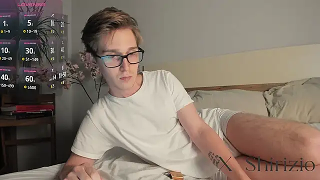 Snapshot of Shirizi chatting on 12, 12, 2024 Shirizi online show from 12, 12, 2024