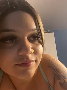 Snapshot of Lolacavalona chatting on 15, 12, 2024 Lolacavalona online show from 15, 12, 2024