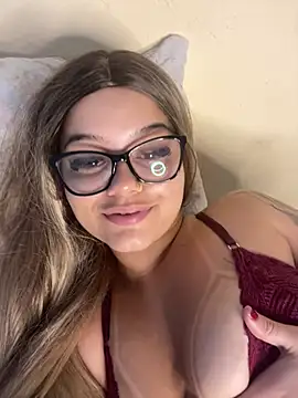 Snapshot of Lolacavalona chatting on 16, 12, 2024 Lolacavalona online show from 16, 12, 2024