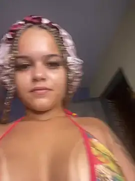 Snapshot of Lolacavalona chatting on 27, 1, 2025 Lolacavalona online show from 27, 1, 2025