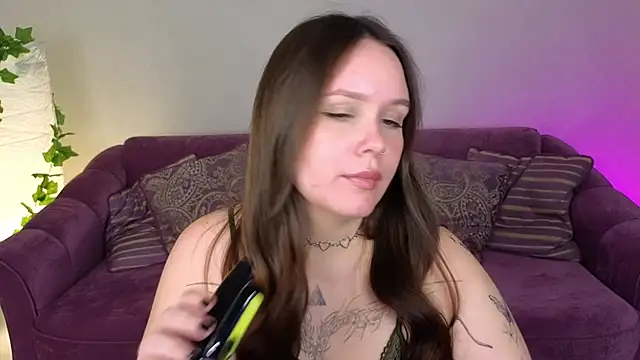 Snapshot of miki_miki_cutie_ chatting on 15, 1, 2025 miki miki cutie online show from 15, 1, 2025