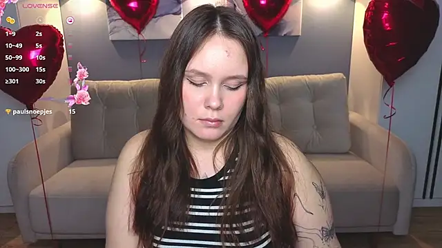 Snapshot of miki_miki_cutie_ chatting on 14, 2, 2025 miki miki cutie online show from 14, 2, 2025