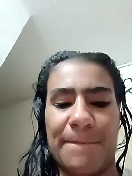 Snapshot of Leslly_ chatting on 3, 1, 2025 Leslly online show from 3, 1, 2025