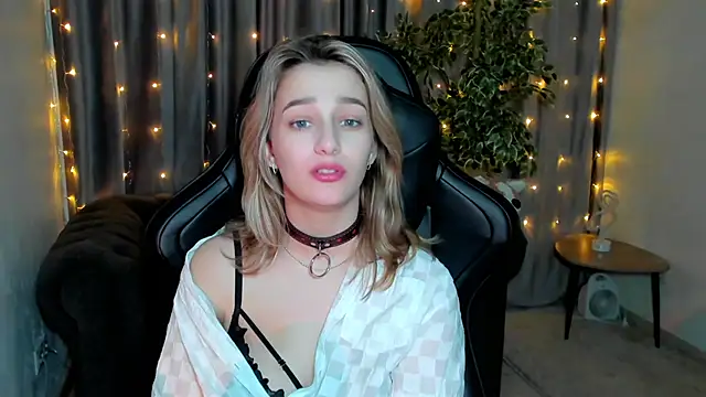 Snapshot of Sinty_Noria chatting on 5, 2, 2025 Sinty Noria online show from 5, 2, 2025