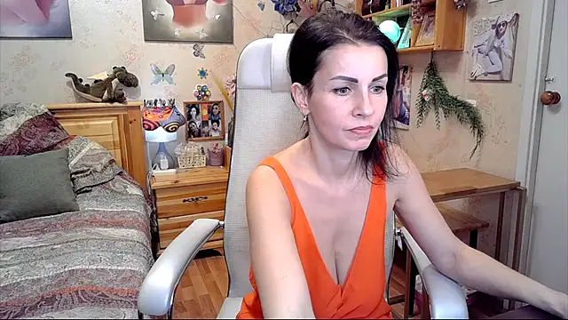 Snapshot of Kendra_Mom chatting on 27, 2, 2025 Kendra Mom online show from 27, 2, 2025