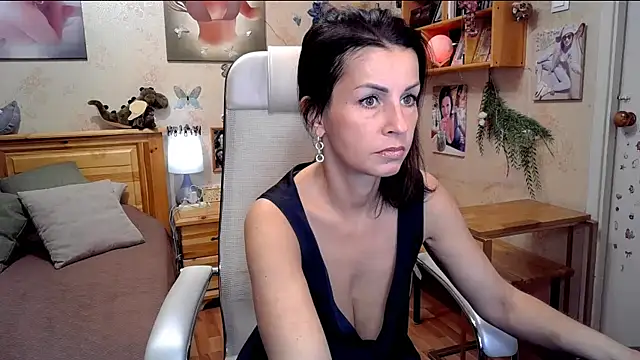 Snapshot of Kendra_Mom chatting on 24, 10, 2025 Kendra Mom online show from 24, 10, 2025