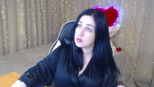 Snapshot of JillStevens chatting on 10, 2, 2026 JillStevens online show from 10, 2, 2026