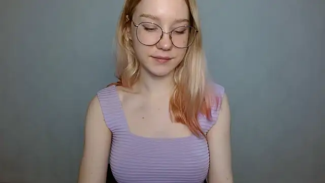 cindi hot online show from 10, 1, 2025