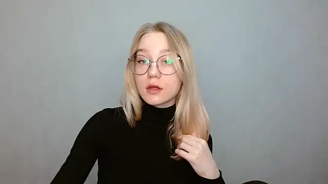 cindi hot online show from 3, 2, 2025