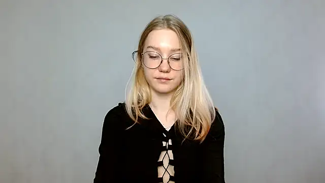 cindi hot online show from 18, 2, 2025