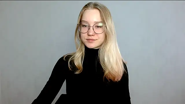 cindi hot online show from 6, 3, 2025