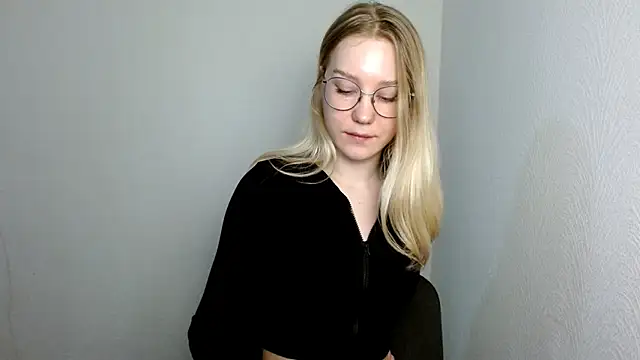 cindi hot online show from 13, 3, 2025