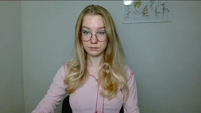 cindi hot online show from 28, 9, 2025