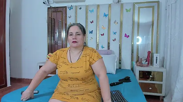 AnyelaGitanaMature online show from 18, 11, 2025