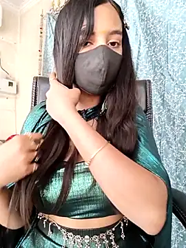 Snapshot of Parinaaz18 chatting on 22, 4, 2026 Parinaaz18 online show from 22, 4, 2026