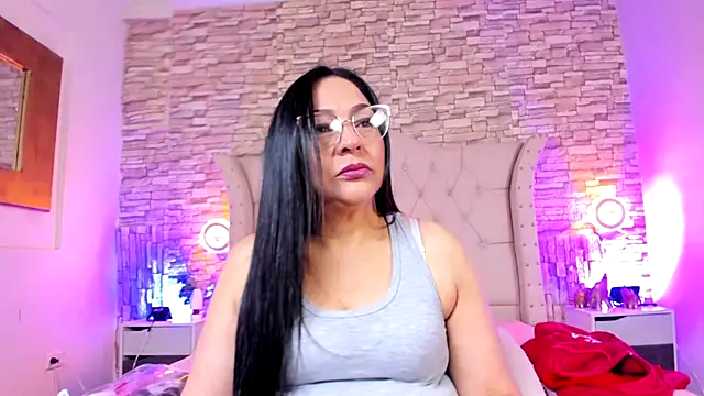 Gina Myers online show from 2, 12, 2025