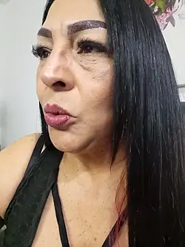 Snapshot of Gina_Myers chatting on 22, 4, 2026 Gina Myers online show from 22, 4, 2026