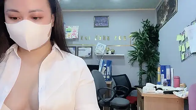 Bamboo Swetie online show from 24, 1, 2025