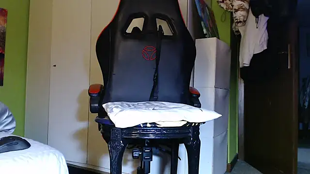 Snapshot of MASTERMONEY chatting on 5, 2, 2025 MASTERMONEY online show from 5, 2, 2025