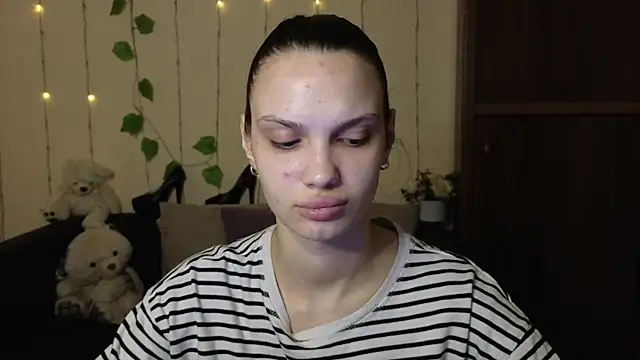 Aminakisuliawolf online show from 7, 3, 2025