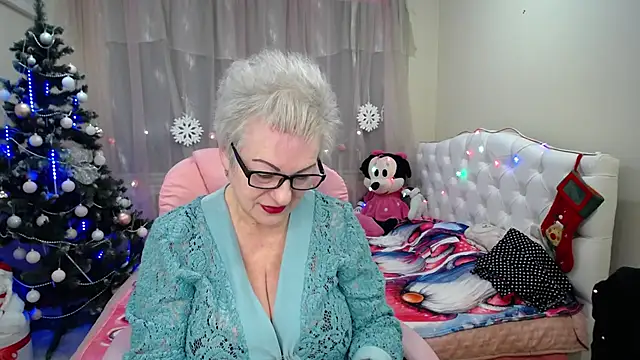 KayleSmoll online show from 21, 1, 2025