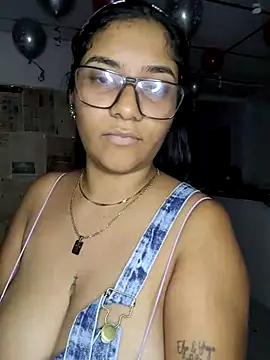 Sofythom1 online show from 26, 2, 2025