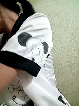 YunLem online show from 9, 3, 2025