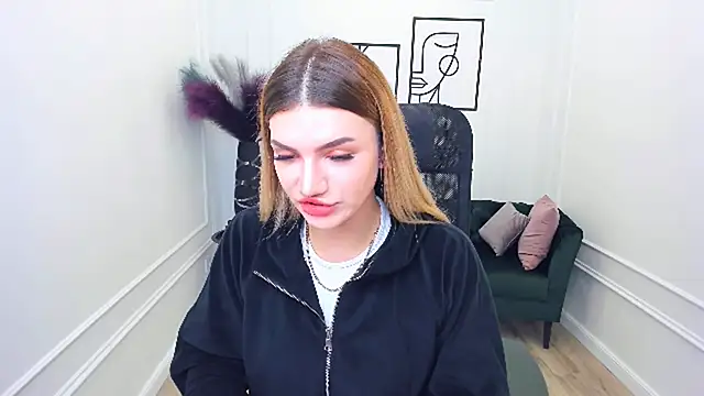 Snapshot of SelenaeMoore chatting on 20, 9, 2025 SelenaeMoore online show from 20, 9, 2025