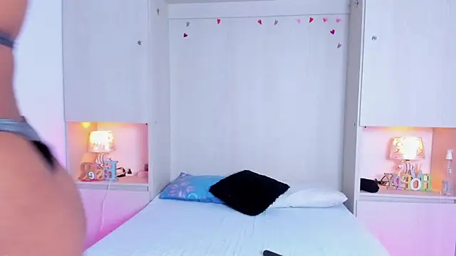 KendallRosse1 online show from 18, 12, 2025