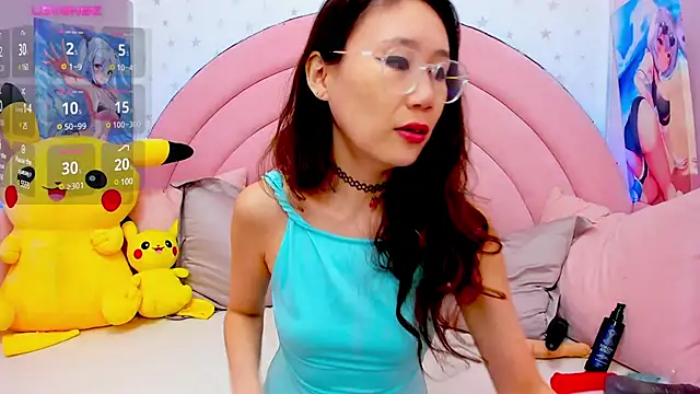 Nao  Chan  online show from 25, 2, 2025