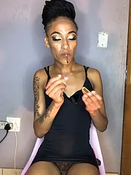 Snapshot of Kylie_Hairy_Bbc chatting on 8, 7, 2026 Kylie Hairy Bbc online show from 8, 7, 2026