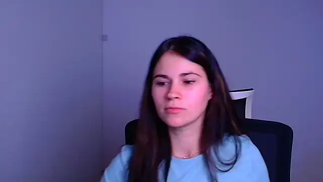 Snapshot of Loon_Amore chatting on 2, 1, 2025 Loon Amore online show from 2, 1, 2025