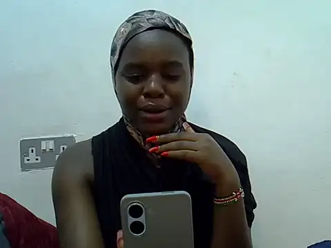 Snapshot of dirtyshowgirl chatting on 6, 7, 2026 dirtyshowgirl online show from 6, 7, 2026