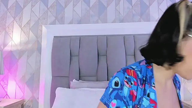 anais cooper online show from 1, 3, 2025