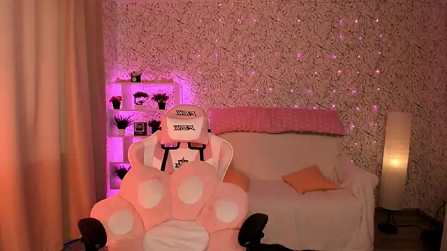 luna cross online show from 23, 3, 2025