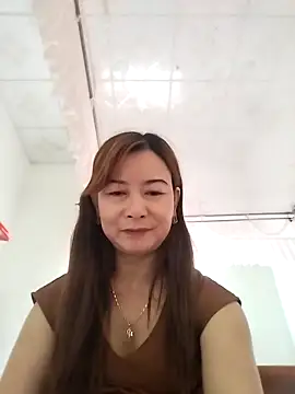 Sexy-ladyboobs20 online show from 31, 12, 2024