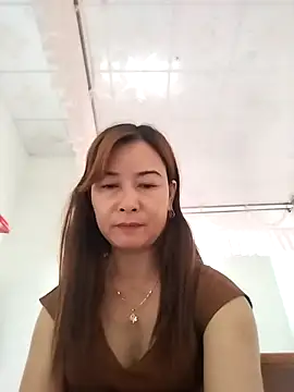 Sexy-ladyboobs20 online show from 31, 12, 2024