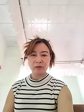 Sexy-ladyboobs20 online show from 1, 1, 2025