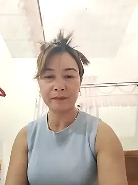 Sexy-ladyboobs20 online show from 1, 1, 2025