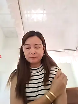 Sexy-ladyboobs20 online show from 4, 1, 2025