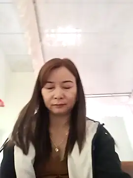 Sexy-ladyboobs20 online show from 12, 1, 2025