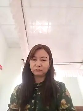 Sexy-ladyboobs20 online show from 20, 1, 2025