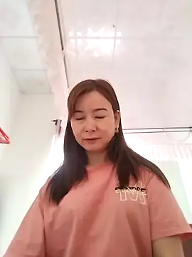 Sexy-ladyboobs20 online show from 27, 1, 2025