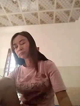 Sexy-ladyboobs20 online show from 6, 3, 2025