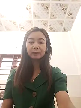 Sexy-ladyboobs20 online show from 21, 3, 2025